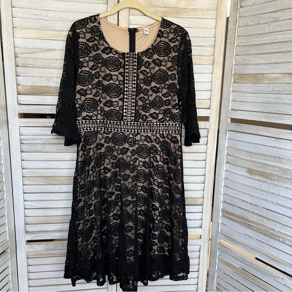 Black and Cream A-line Midi Dress with Bell Sleeves